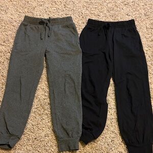 Girls Cozy Drawstring Jogger Pants - Gray & Black